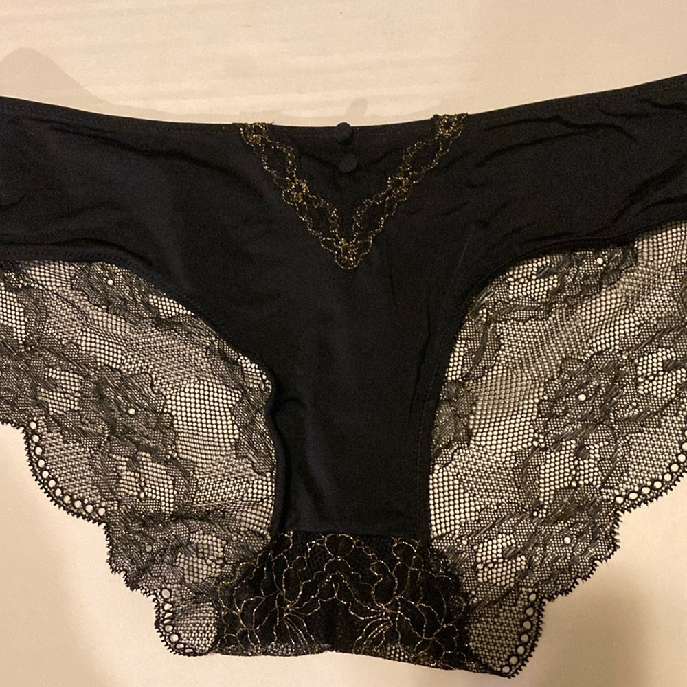 Aerie limited edition size medium panty black gold lace